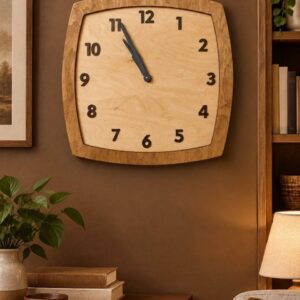 ساعت دیواری مربع صفحه چوب سایز 70